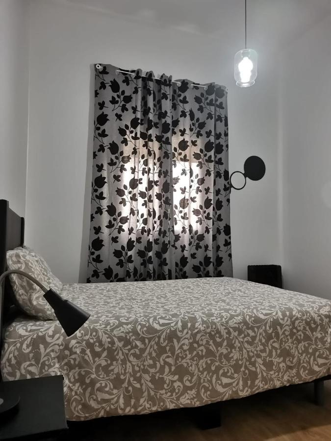 Aluche Aparment C Appartement Madrid Buitenkant foto